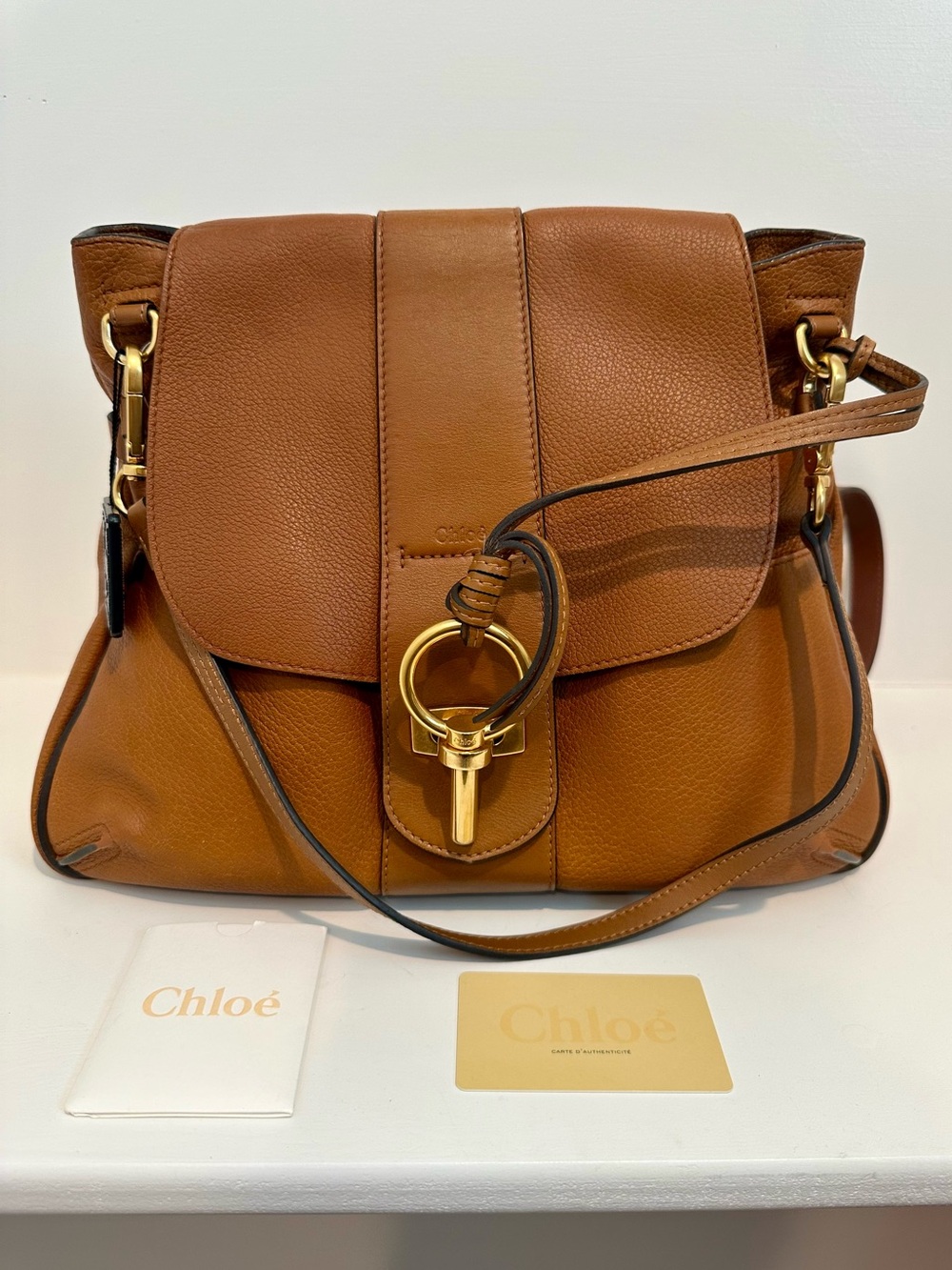 AUTHENTIC Chloe Lexa medium shoulder bag in tan leather